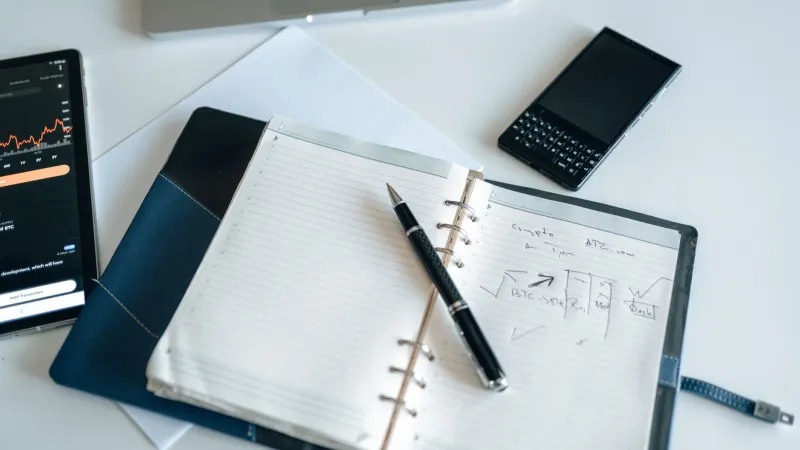 Stop Filling Every Line: Why the Empty Space in Your Notebook Is Doing More Work Than You Think